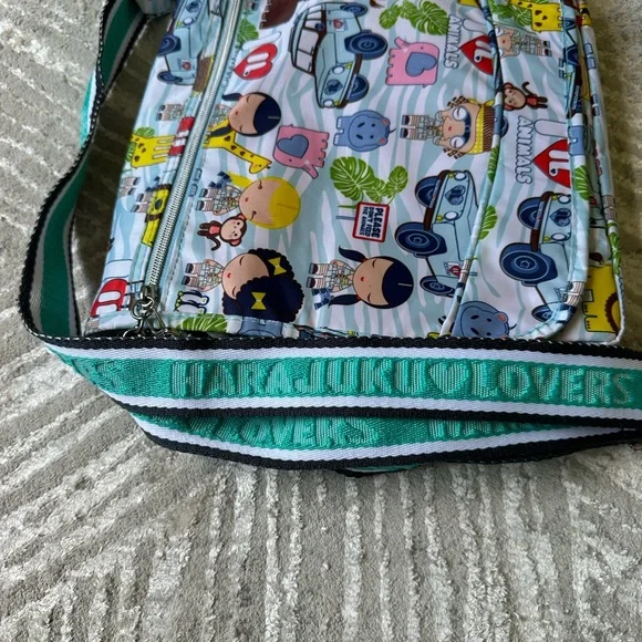 Harajuku Lovers Cartoon Print Bag with Pink Interior - Picture 8 of 8